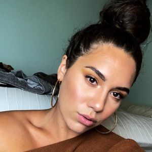 Meet your Posher, Alysa